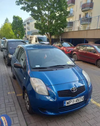 mazowieckie Toyota Yaris cena 13900 przebieg: 140097, rok produkcji 2007 z Piaseczno